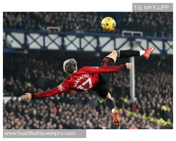 特泽称曼城世界波为职业生涯最佳进球主帅鼓励他多尝试远射 特泽称曼城世界波为职业生涯最佳进球主帅鼓励他多尝试远射