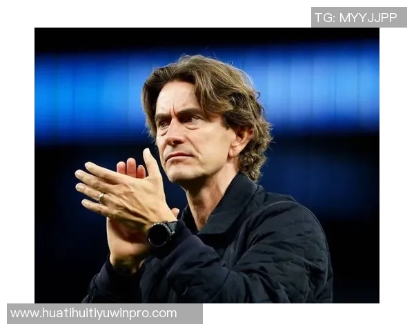 斯彭斯被弗兰克换下引发争议赛后情绪不佳引发关注